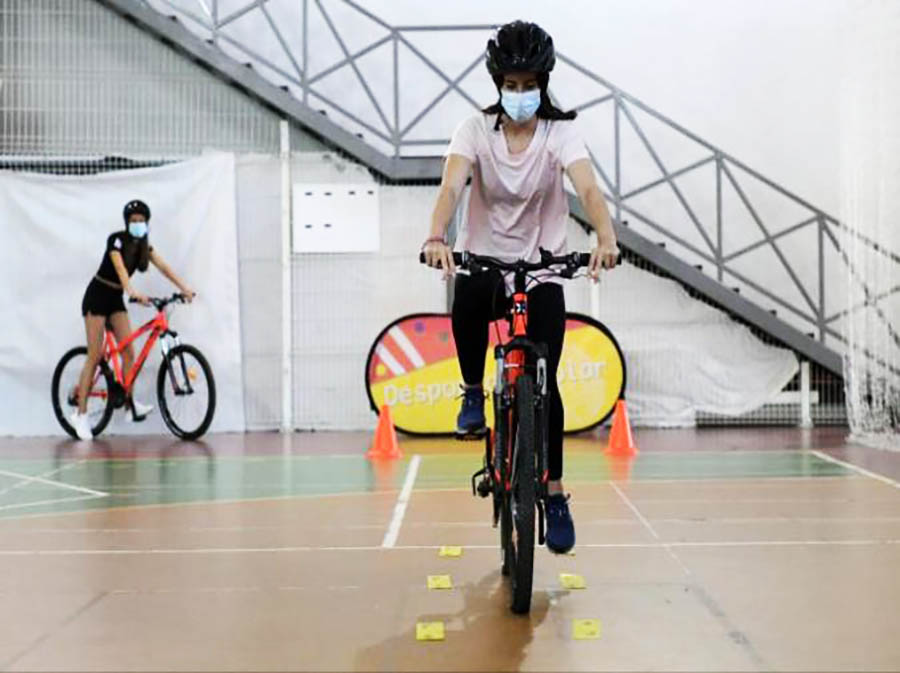 Sul Informação - Desporto Escolar sobre rodas: Primeiros Kits de bicicletas chegam às escolas