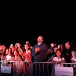 Sul Informação - Dino d’ Santiago deu um “mergulho” na multidão em Tavira [fotogaleria]