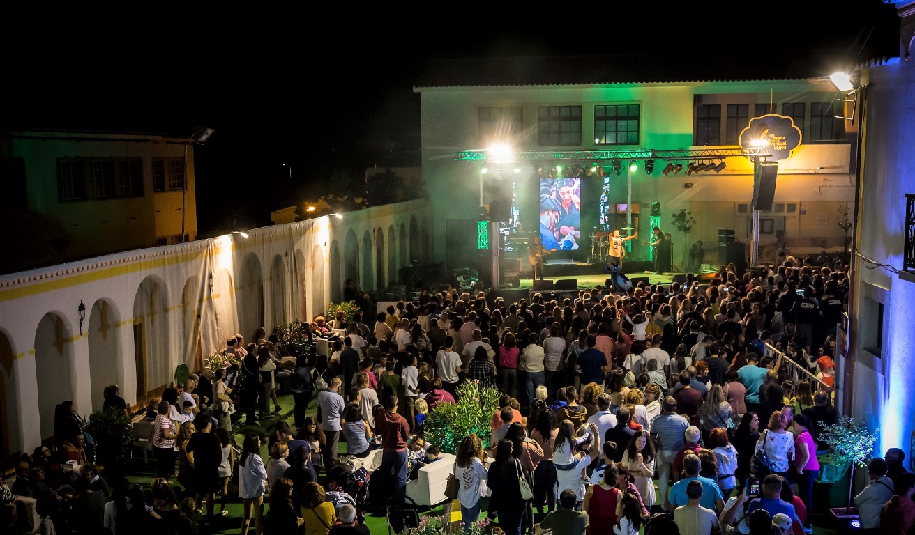 Sul Informação - 9500 pessoas saborearam as «delícias» da Mostra do Doce Conventual de Lagoa