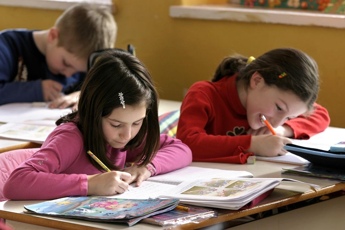 Sul Informação - Apoiar a educação é seguir na direção certa