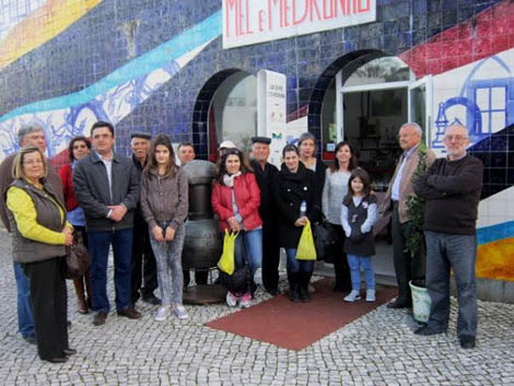 Sul Informação - Autarca de Alcoutim promove encontro entre produtores de medronho