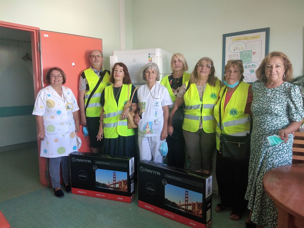 Sul Informação - Lions Clube de Vilamoura doa frigorífico e duas televisões ao Hospital de Faro