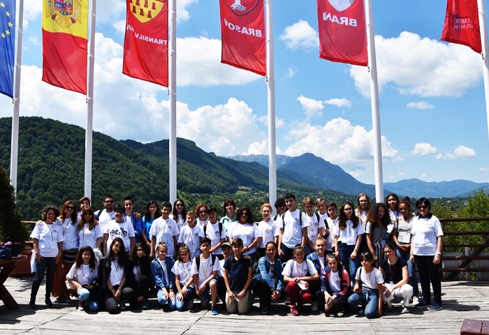 Sul Informação - Projeto Erasmus+ leva alunos de Olhão à Roménia