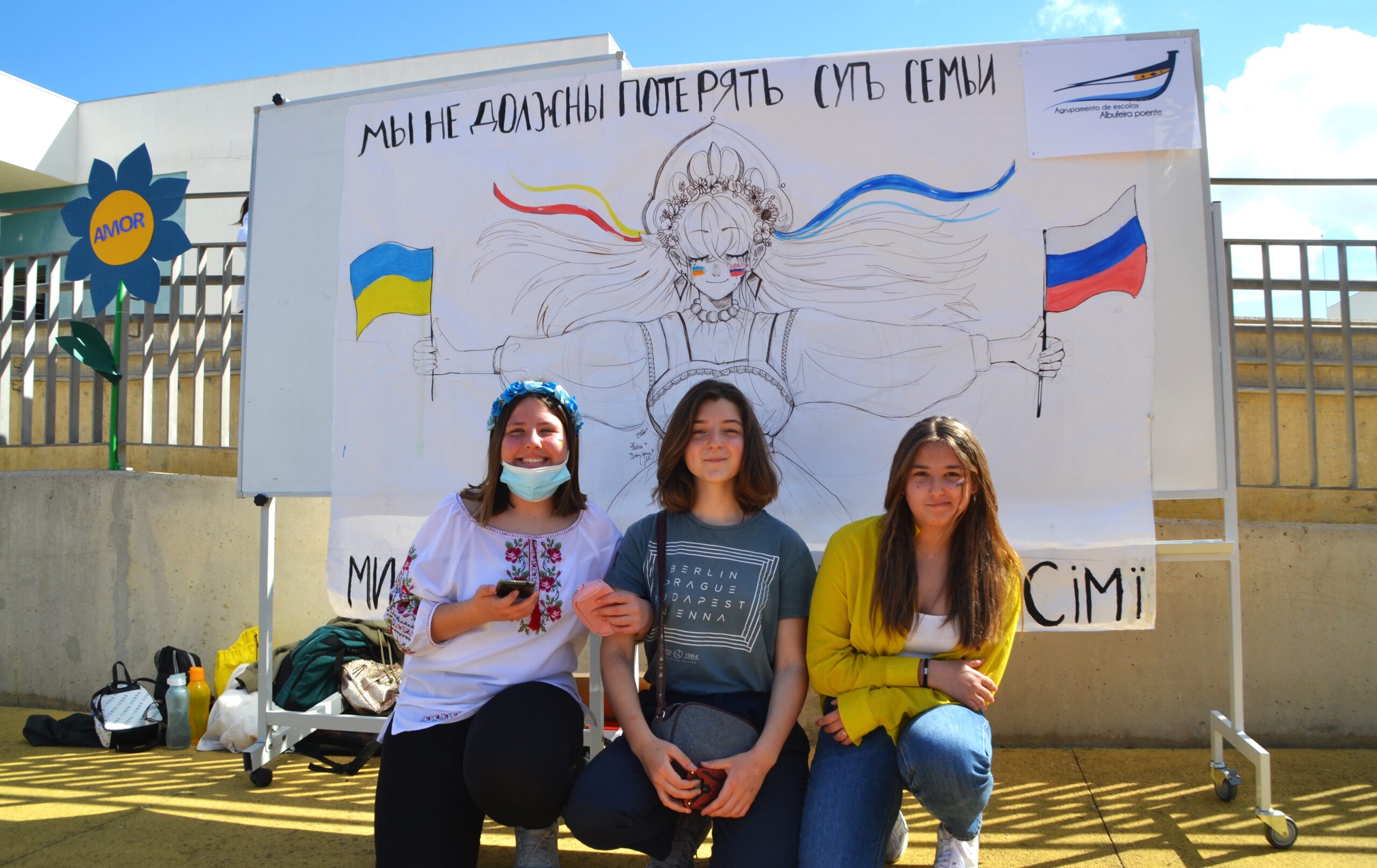 Sul Informação - «Somos povos irmãos»: jovens ucranianas e russas de Albufeira dizem não à guerra