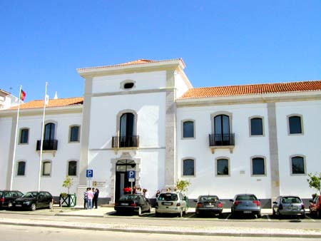 Sul Informação - Turismo e fundos comunitários debatidos hoje no Algarve