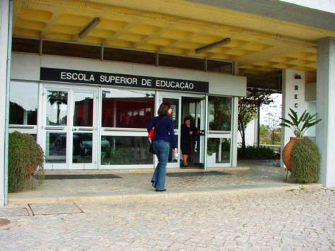 Sul Informação - Escolas Superiores de Educação mostram a Nuno Crato que a sua formação é de qualidade