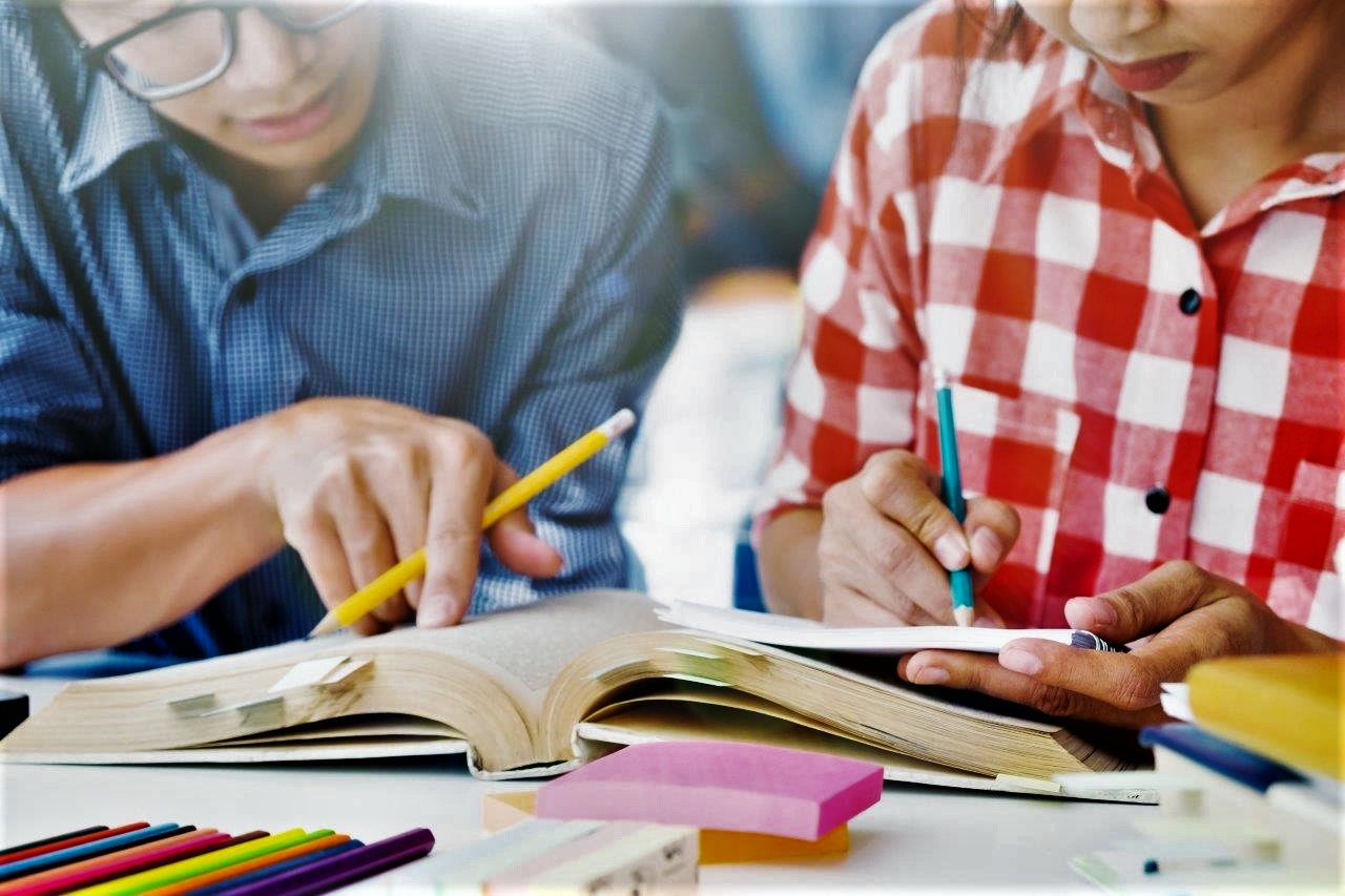 Sul Informação - Alunos de Albufeira participam em programa de estímulo ao empreendedorismo