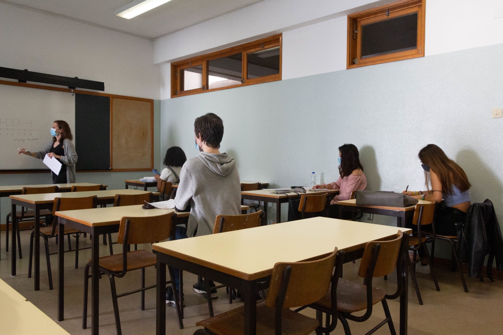 Sul Informação - Com menos autocarros, são as Câmaras a transportar os alunos do Secundário para a escola