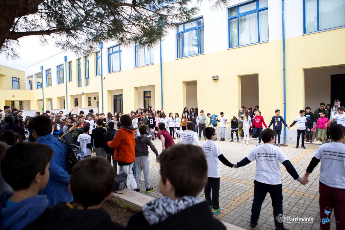 Sul Informação - Alunos de Lagoa apelaram à «cidadania ativa» no Dia Escolar da Não-Violência