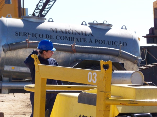 Sul Informação - Autoridade Marítima do Sul testou capacidade de resposta a derrame de combustível na Ria Formosa