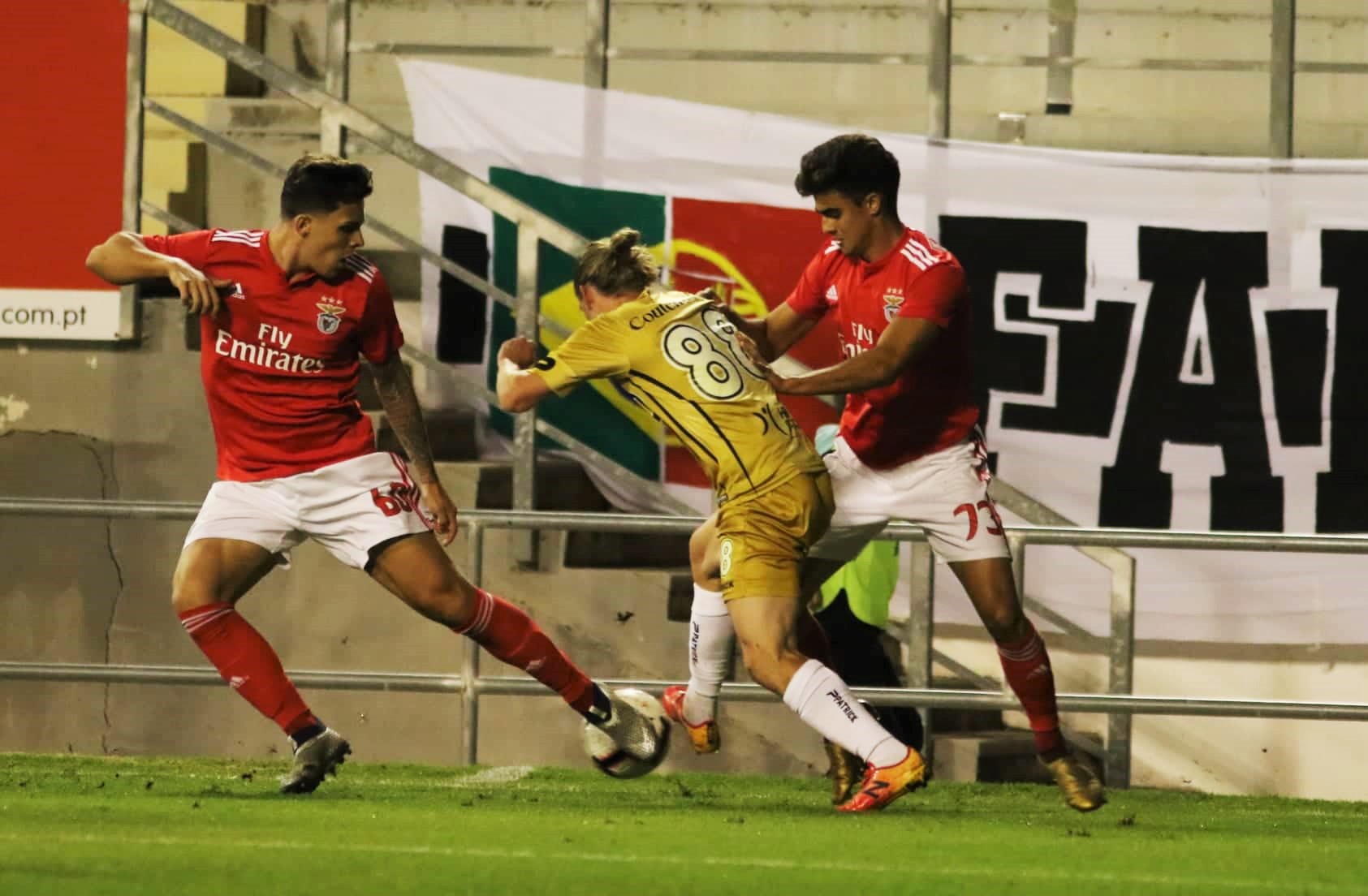 Sul Informação - Farense derrotado pelo Benfica B com golo perto do fim
