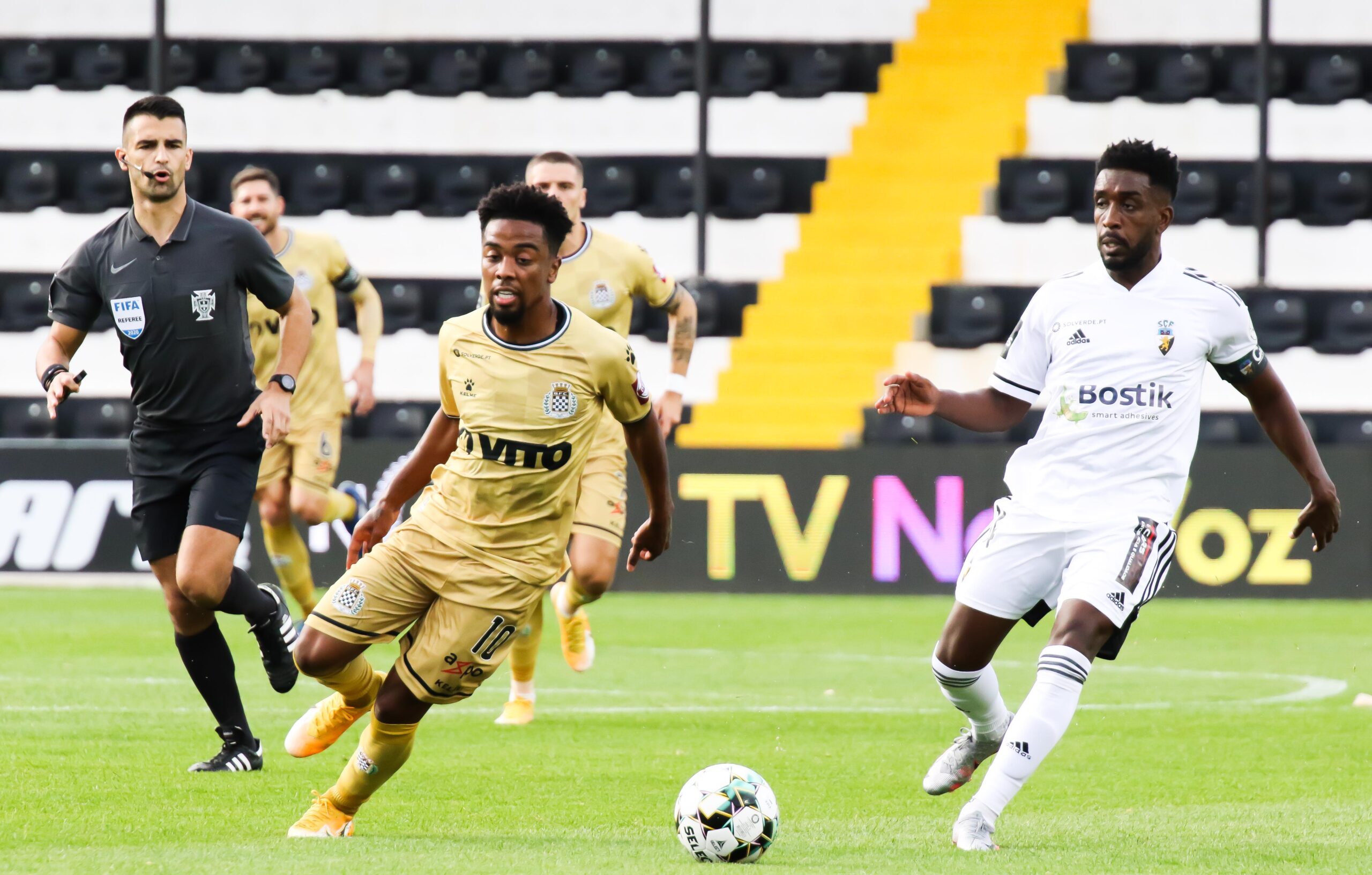 Sul Informação - Farense teve cabeça para se estrear a vencer no regresso ao São Luís