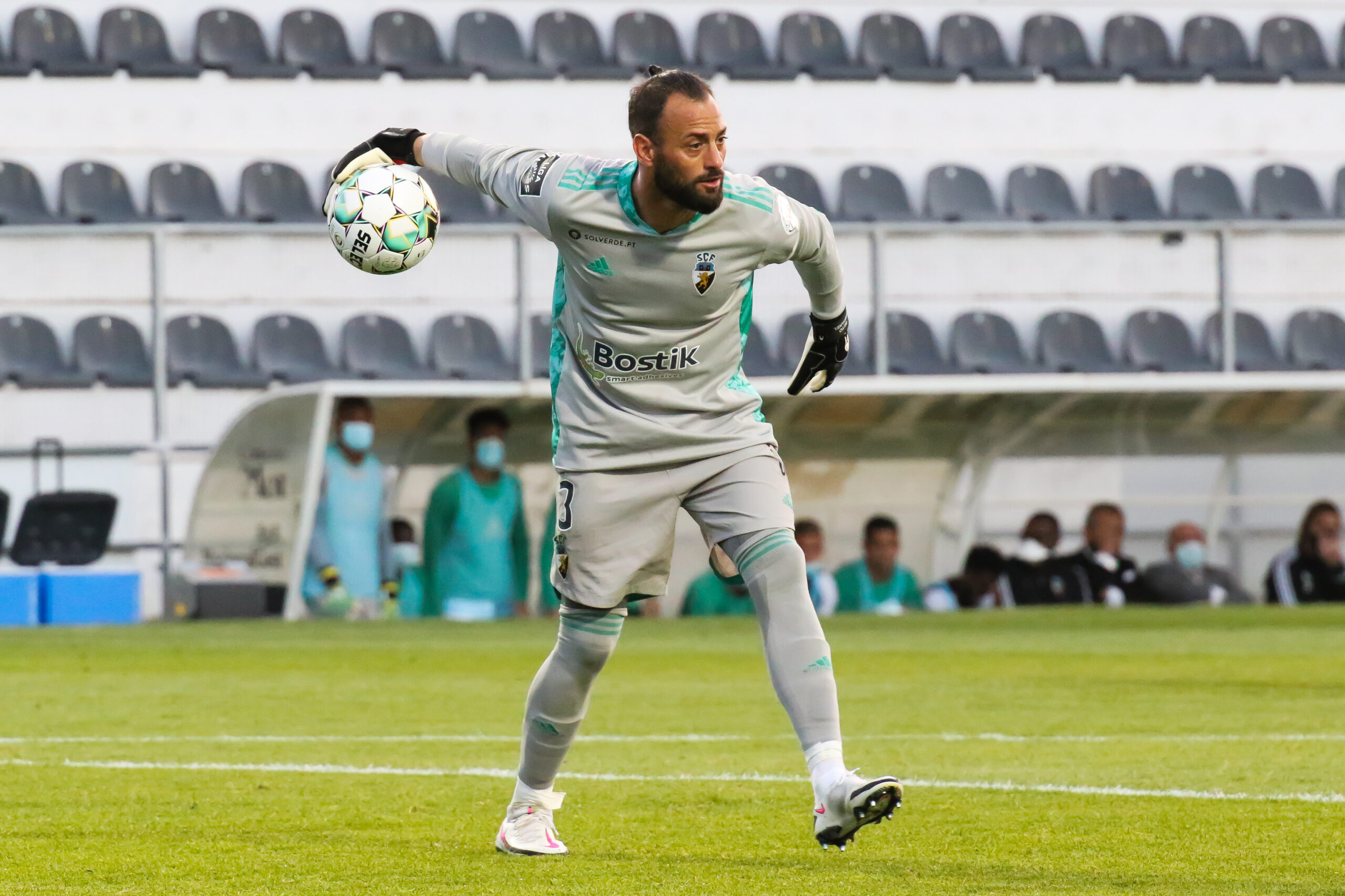 Sul Informação - Golo do Braga nos descontos derrota Farense que lutou pela vitória