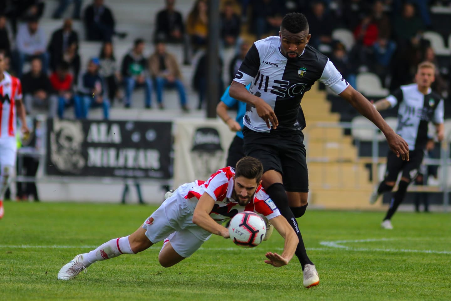 Sul Informação - Golo de Cássio coloca Farense nos lugares de subida da II Liga