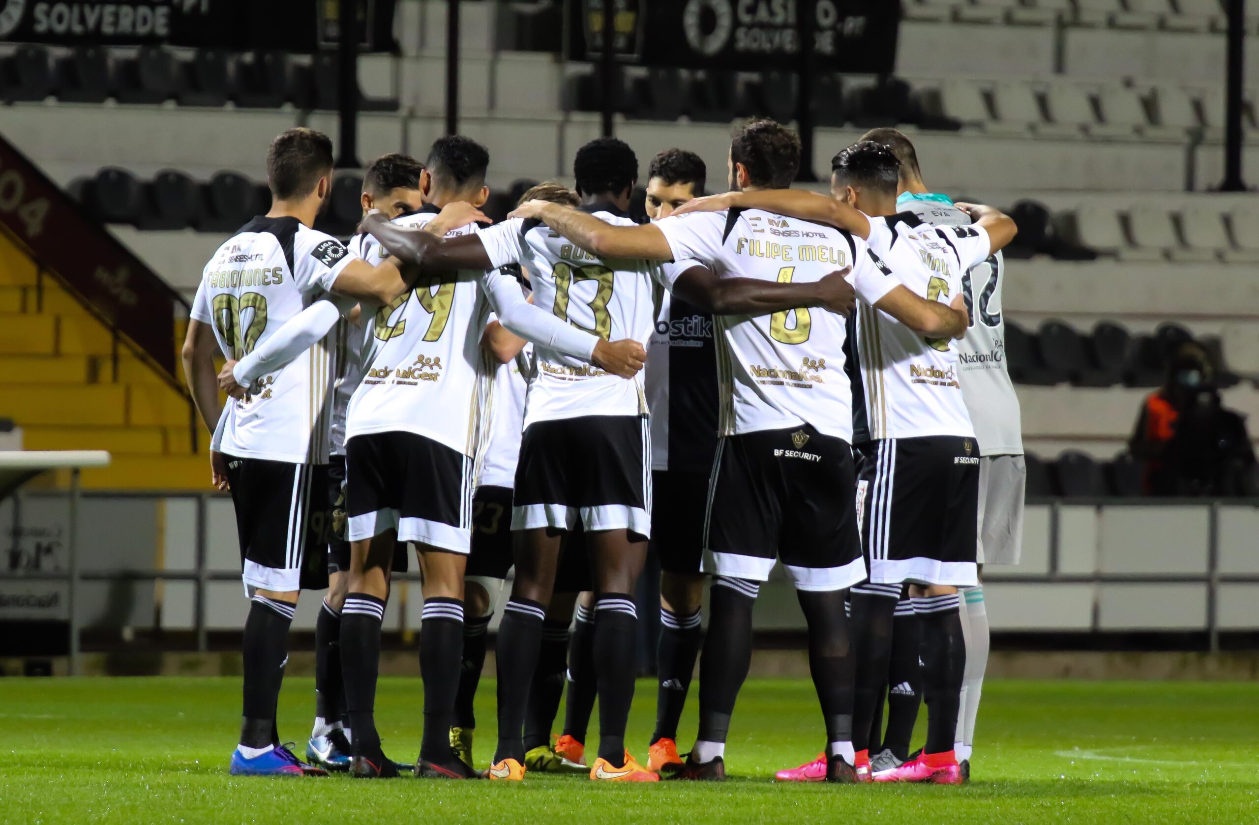 Sul Informação - Farense quebra série sem derrotas com desaire em Vila do Conde