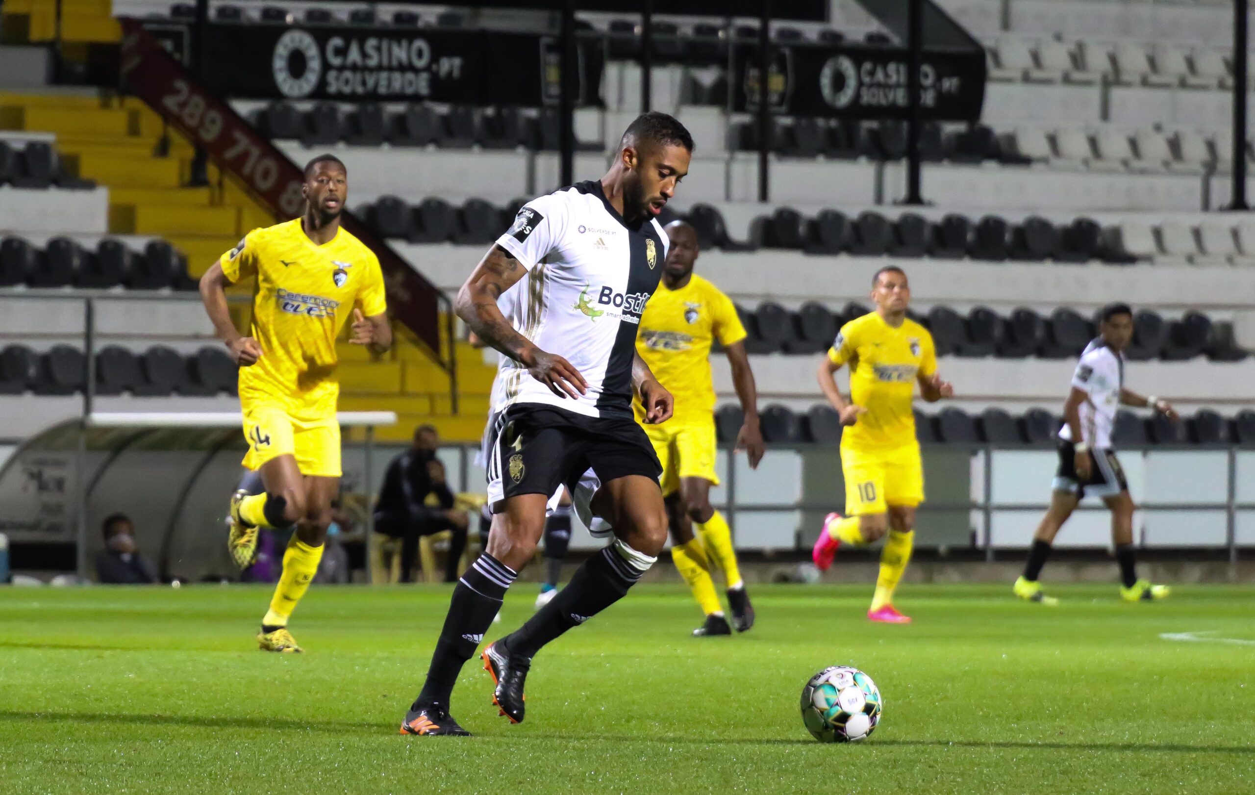 Sul Informação - No pano do Farense caiu a mancha