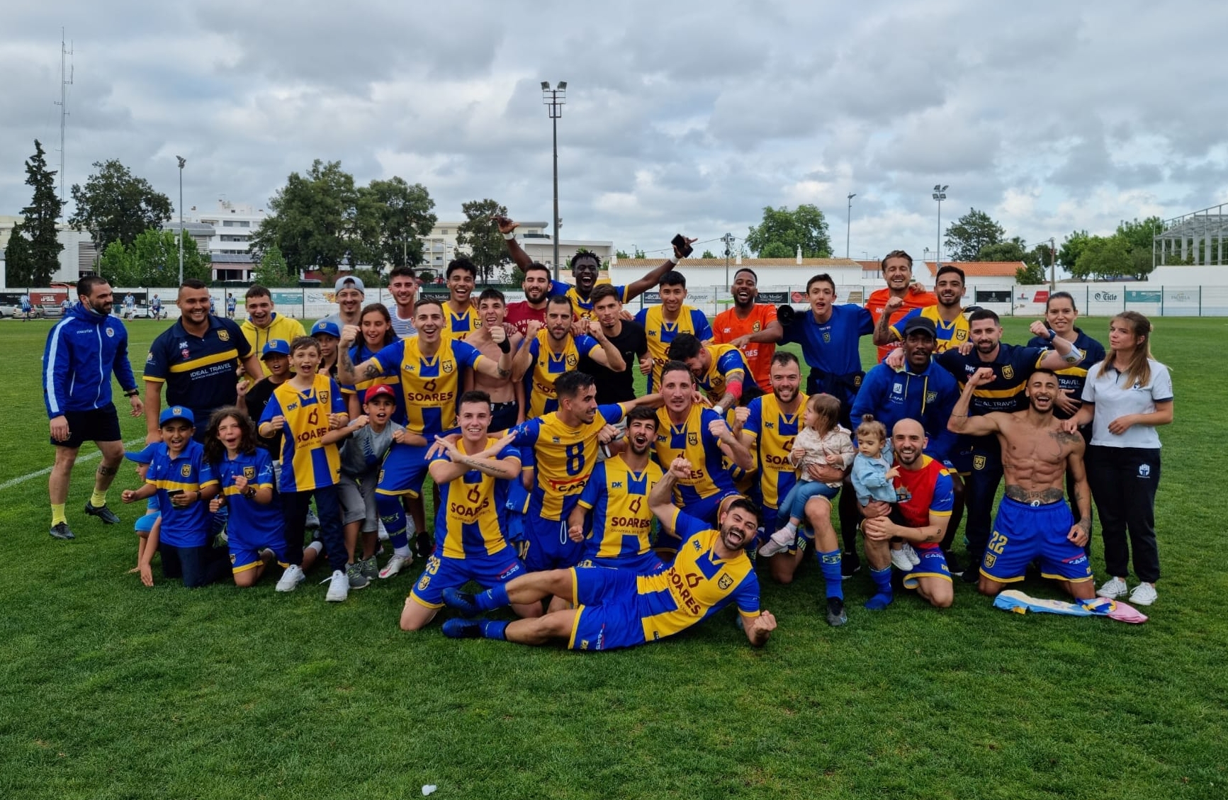 Sul Informação - FC Ferreiras vence Distrital e sobe ao Campeonato de Portugal