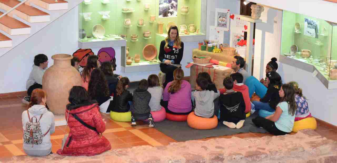 Sul Informação - Crianças de Silves ocupam as férias com «Manhãs de Páscoa no Museu»