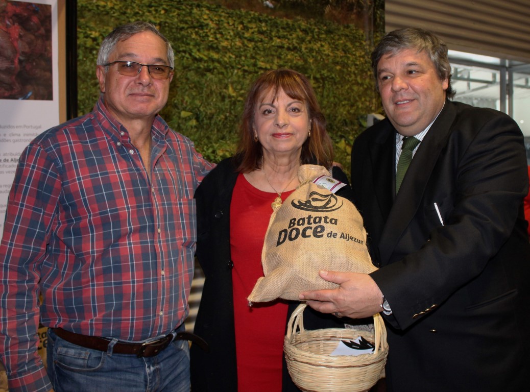 Sul Informação - Vendas de comida no Festival da Batata Doce estão «muito superiores» ao ano passado