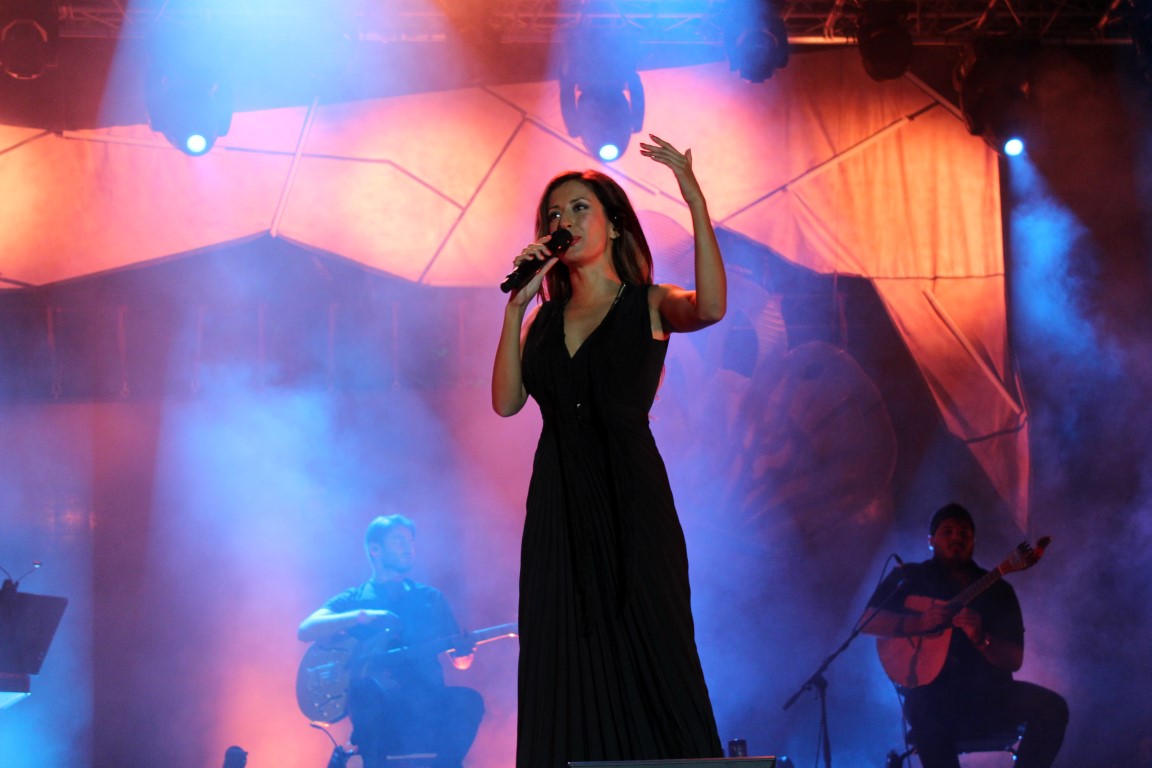 Sul Informação - Fotogaleria: 1º dia do “F” abriu com música, literatura, exposições, política e street-food