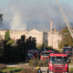 Sul Informação - Torres, telhado e interior do Palácio da Fonte da Pipa destruído pelas chamas (com fotos)