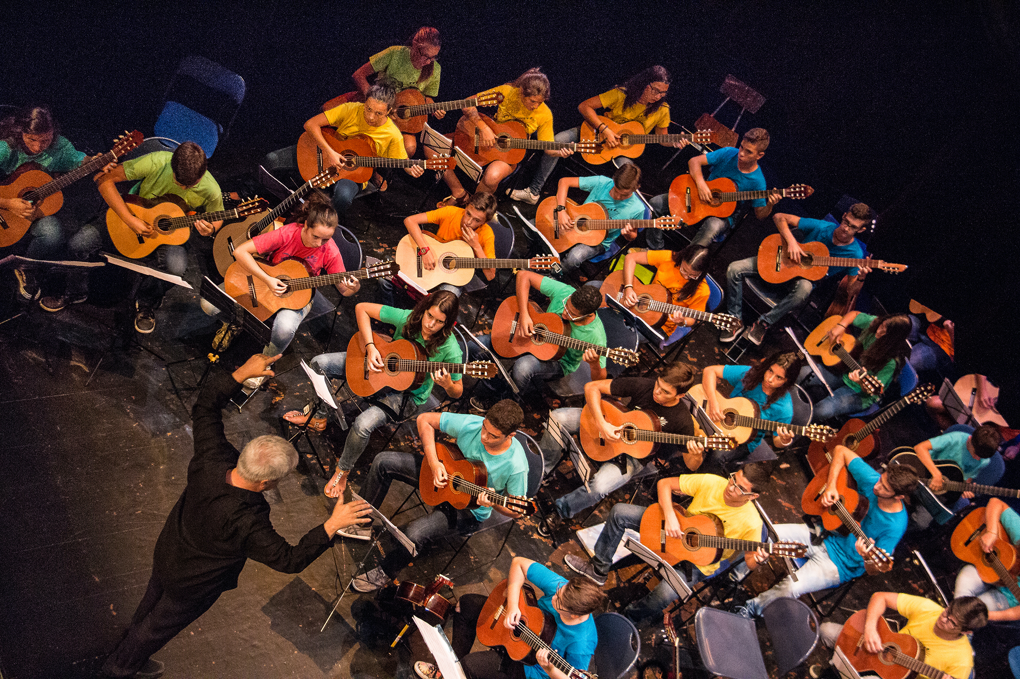 Sul Informação - Igreja de Bensafrim recebe concerto da Orquestra Juvenil de Guitarras do Algarve
