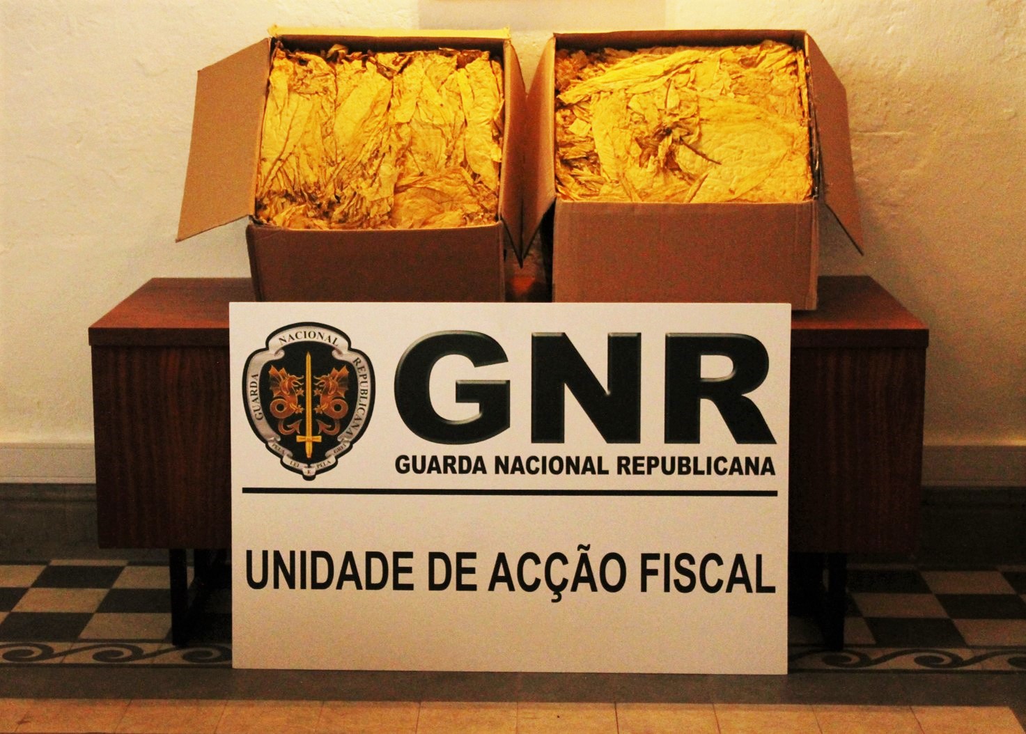 Sul Informação - 40 quilos de folha de tabaco apreendidos em Évora