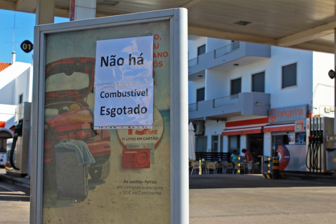 Sul Informação - Greve arranca sem filas, mas com postos da REPA esgotados