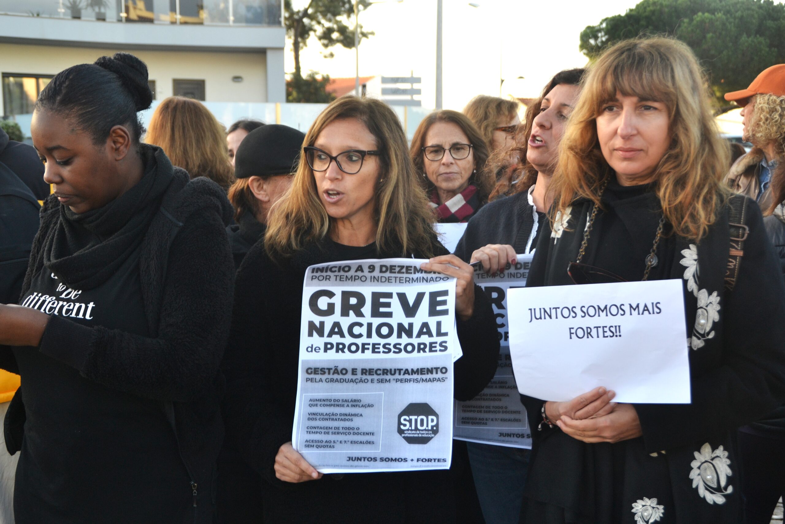Sul Informação - Fenprof exige investimento na educação e avisa que professores «não adormeceram»