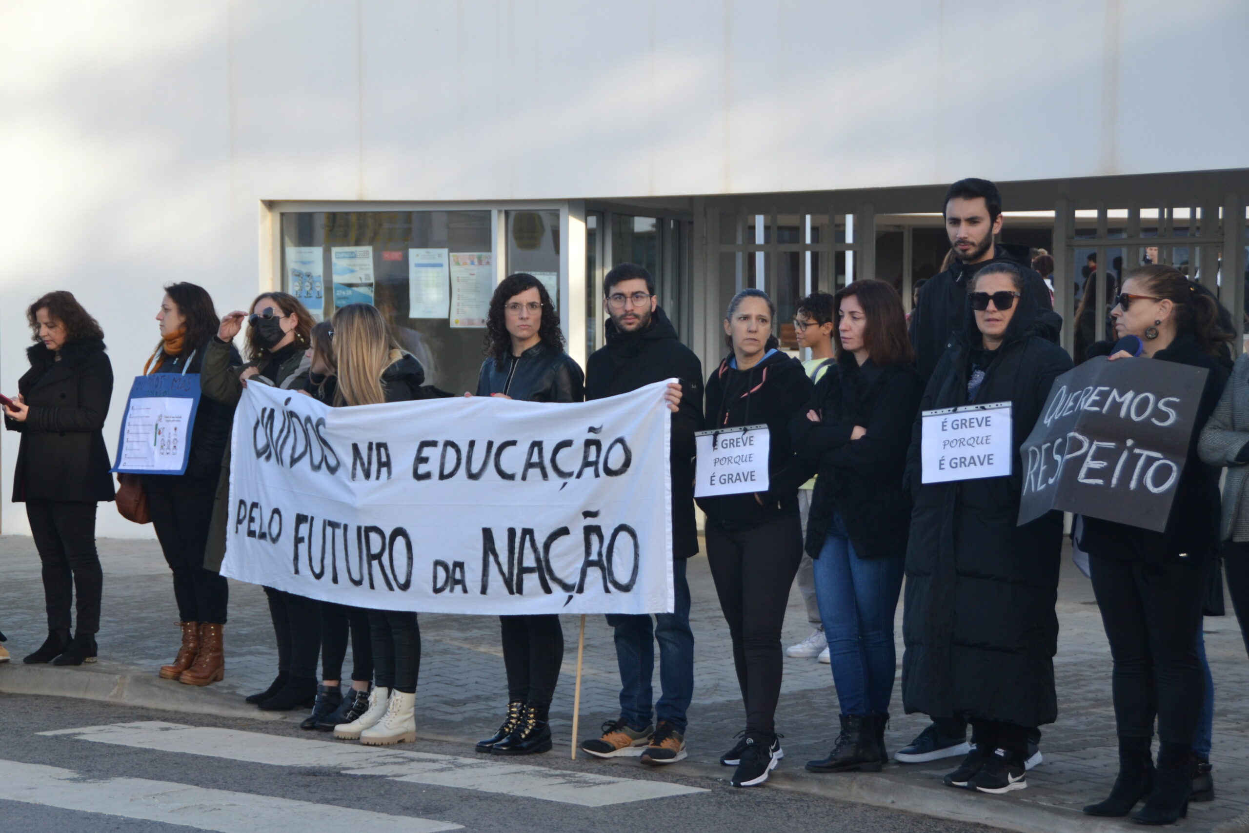 Sul Informação - Professores de Quarteira fizeram greve com ministro “na mira”