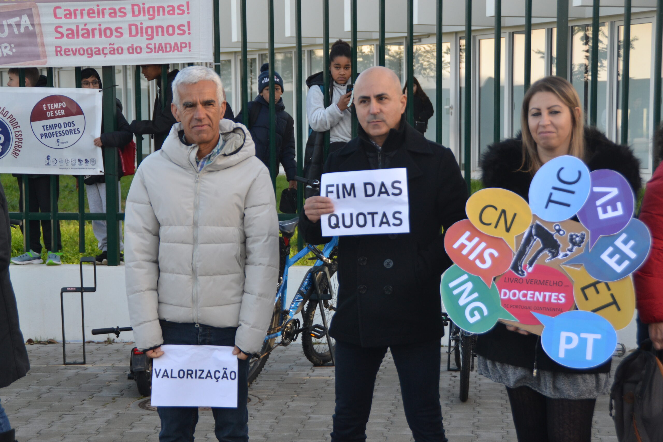 Sul Informação - Professores de Quarteira fizeram greve com ministro “na mira”