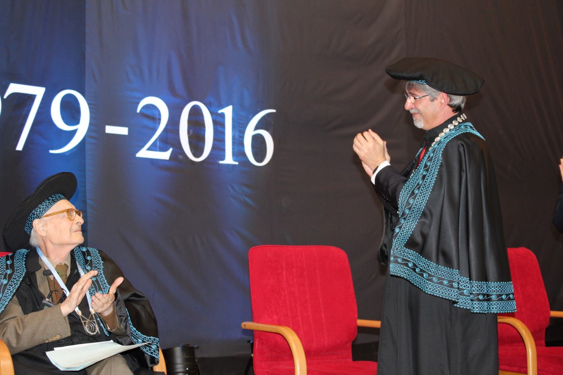 Sul Informação - O «inquieto, disponível e racional» Mário Ruivo já é Doutor Honoris Causa da UAlg