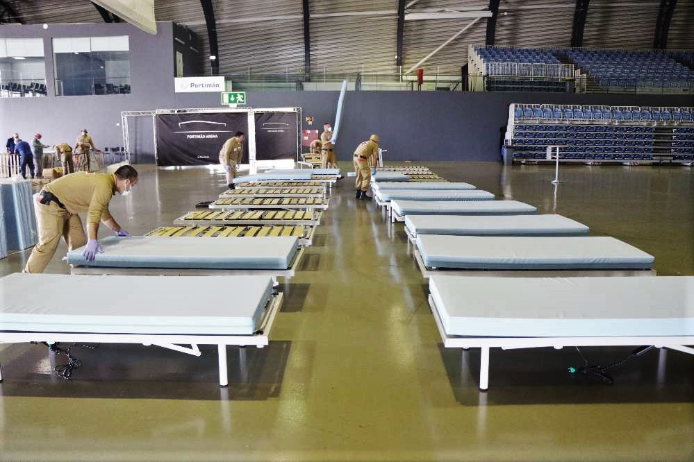 Sul Informação - Portimão recebeu 100 camas para instalar no hospital de campanha