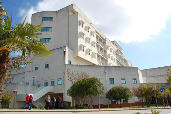 Sul Informação - Centro Hospitalar do Algarve nega quaisquer práticas que limitem direitos parentais
