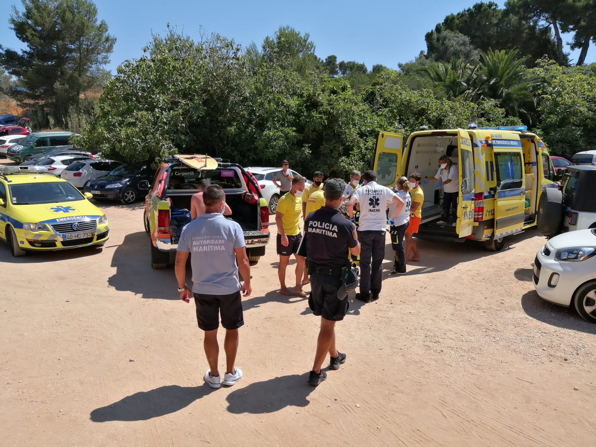 Sul Informação - Idoso que se sentiu mal na praia do Alemão levado «em estado muito grave» para o hospital