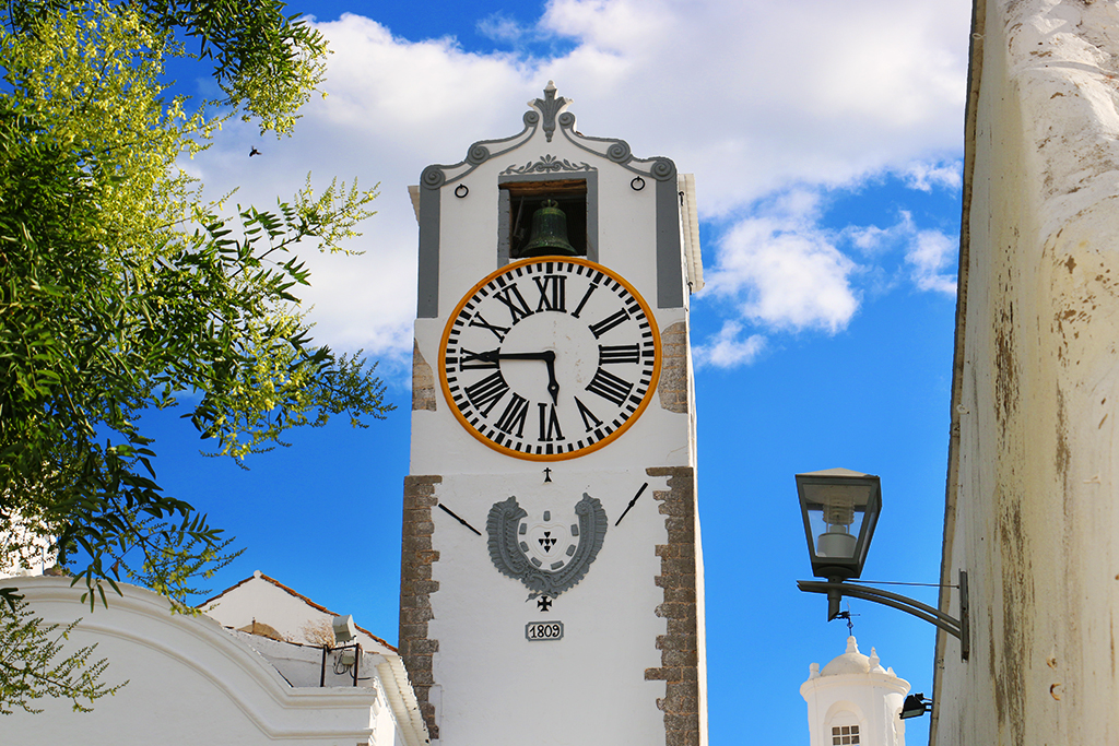 Sul Informação - Paróquias de Tavira contratam técnica para restaurar património