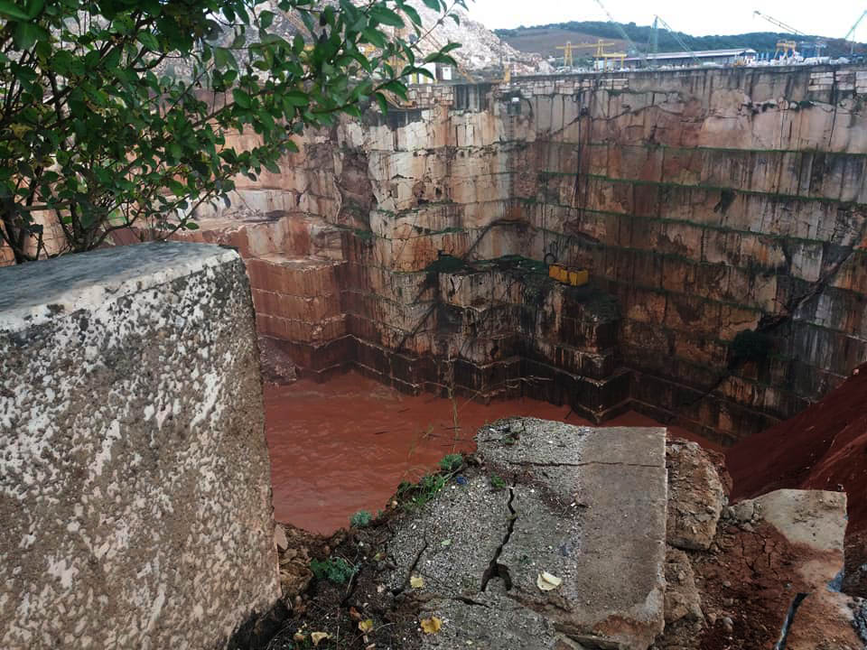 Sul Informação - Novas imagens mostram dimensão da pedreira que engoliu estrada em Borba