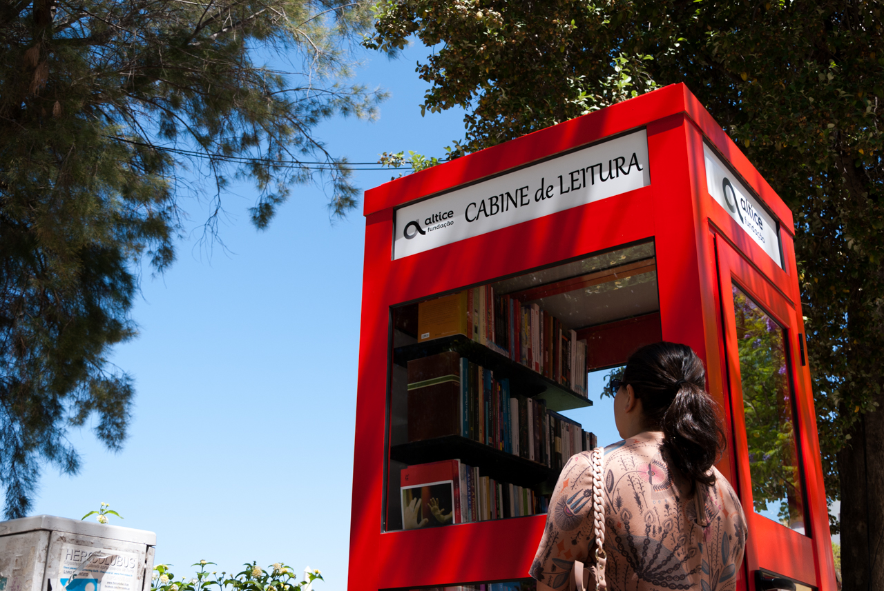 Sul Informação - Cabine telefónica liga Faro à leitura