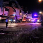 Sul Informação - Incêndio no Retail Park da Guia está dominado, mas rescaldo continua durante a noite