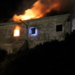Sul Informação - Incêndio no Retail Park da Guia está dominado, mas rescaldo continua durante a noite