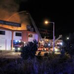Sul Informação - Incêndio no Retail Park da Guia está dominado, mas rescaldo continua durante a noite