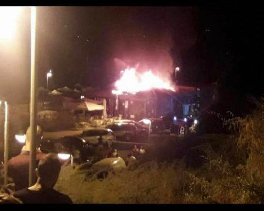 Sul Informação - Incêndio destrói cozinha e telhado de café da zona ribeirinha de Alvor