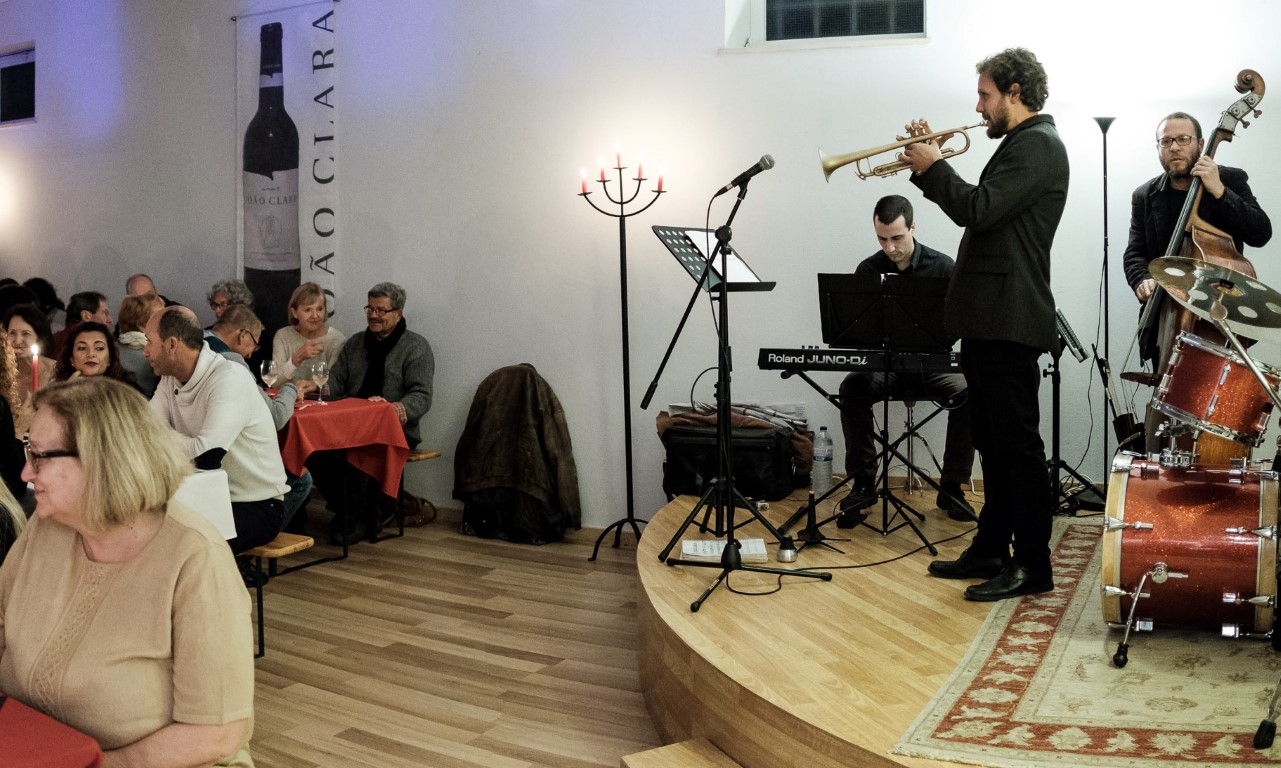 Sul Informação - Jazz nas Adegas «não podia ter começado de melhor forma»