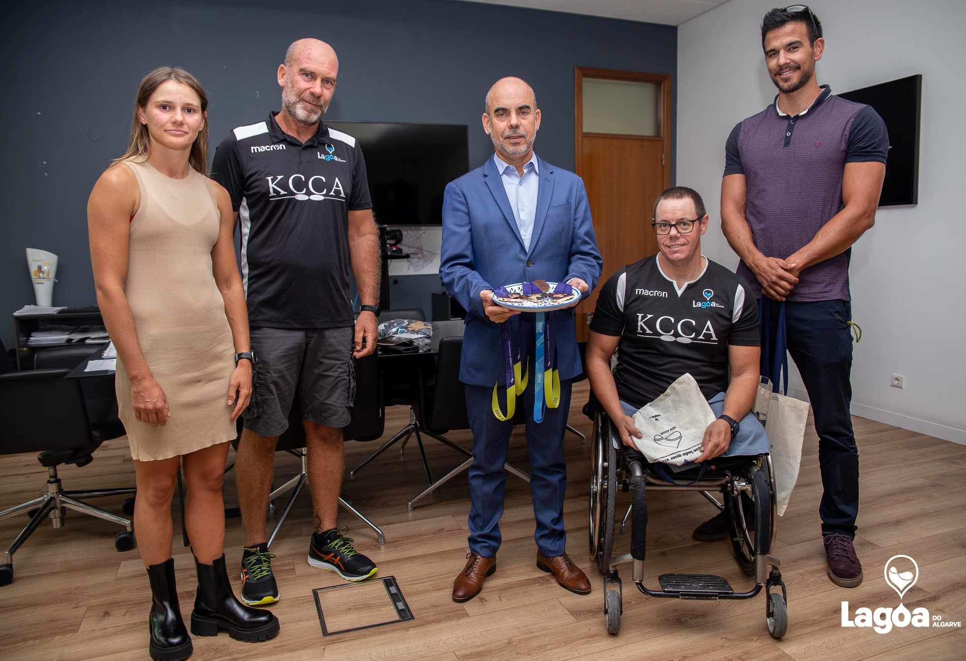 Sul Informação - Canoístas medalhados no Europeu recebidos na Câmara de Lagoa