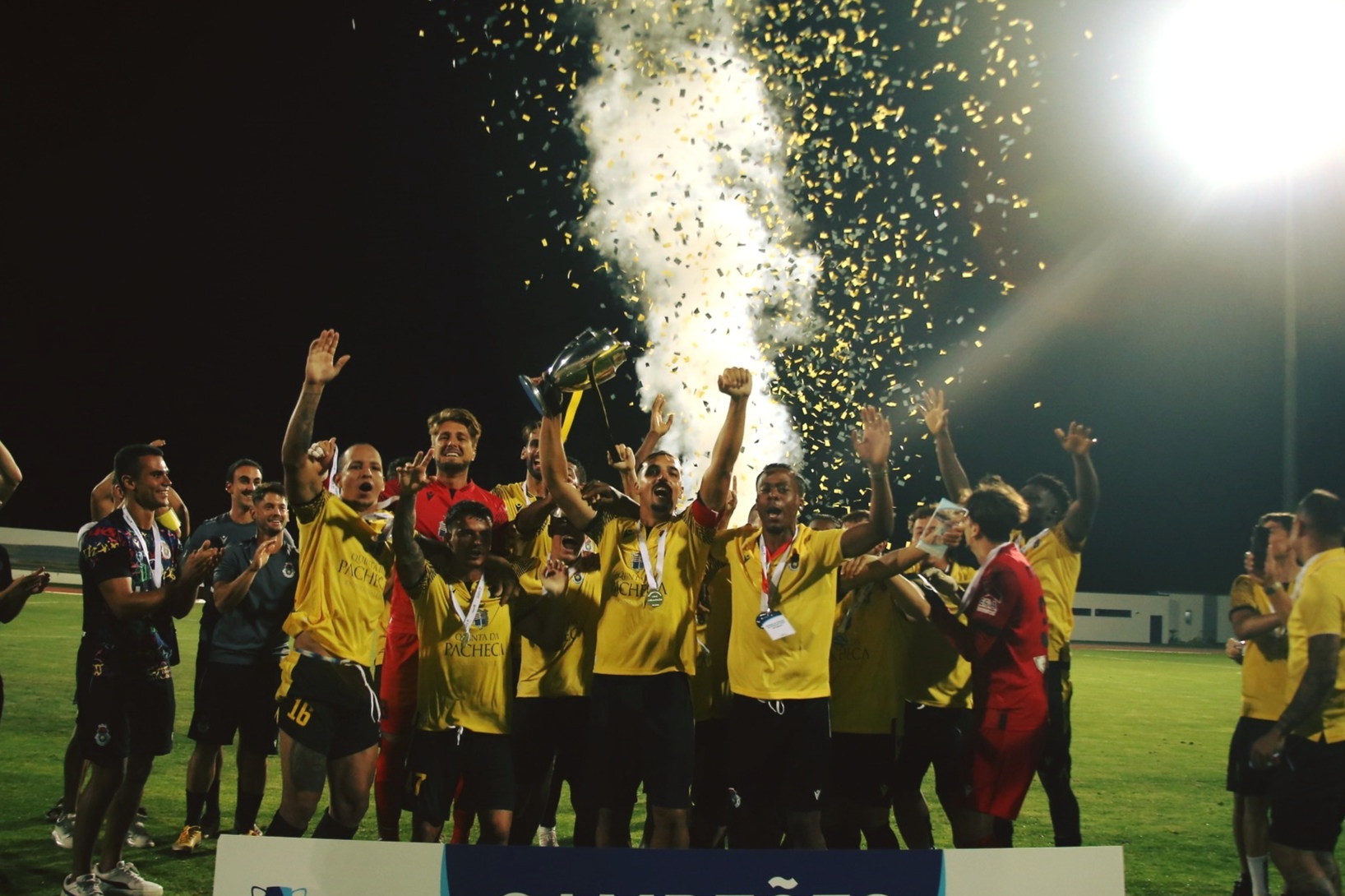 Sul Informação - Lagoa vence Moncarapachense e conquista Supertaça do Algarve