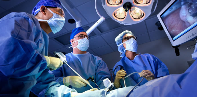 Sul Informação - Hospital de Loulé aposta em técnica inovadora e menos invasiva para remoção de tumores do reto