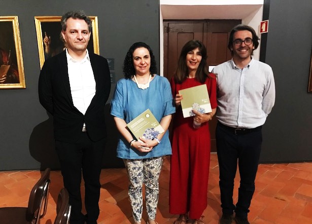 Sul Informação - Livro sobre coleção de azulejos de António Ramalho Ortigão foi apresentado em Faro