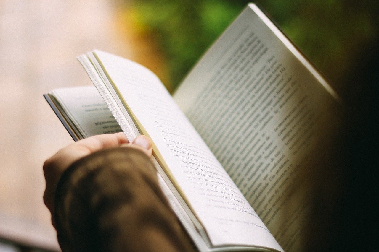 Sul Informação - Covid-19: Supermercados podem voltar a vender livros e materiais escolares