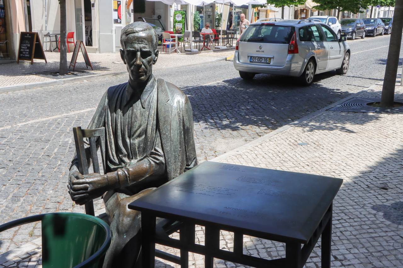 Sul Informação - Exposição na Biblioteca de Loulé dá-nos a conhecer “António Aleixo – Poeta do Povo”