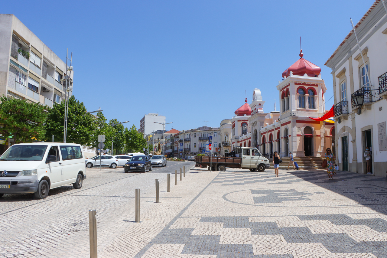 Sul Informação - Loulé e Quarteira vão ter zonas de acesso condicionado a automóveis